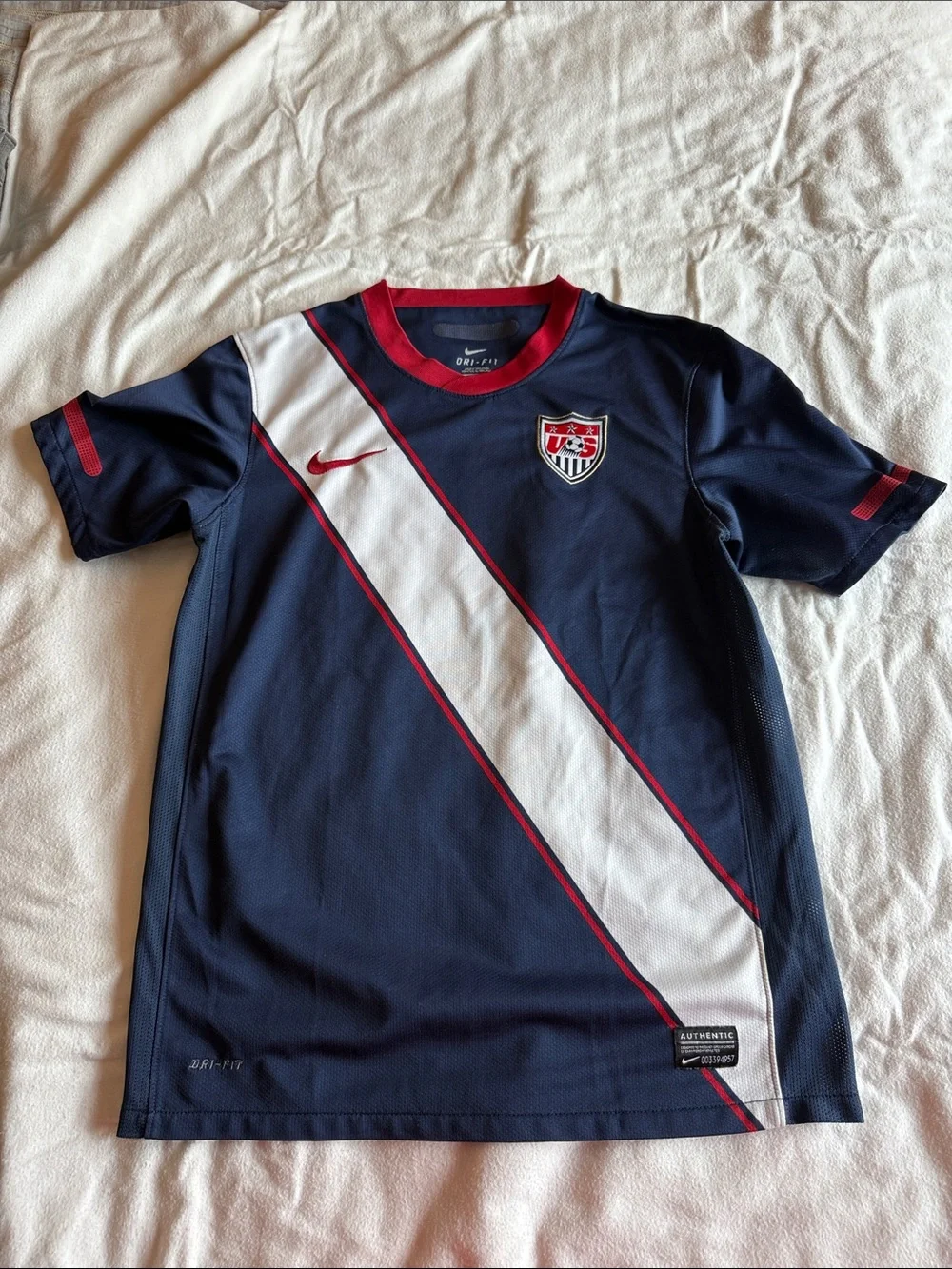 Nike Kids Navy Blue White and Red USA Soccer Jersey